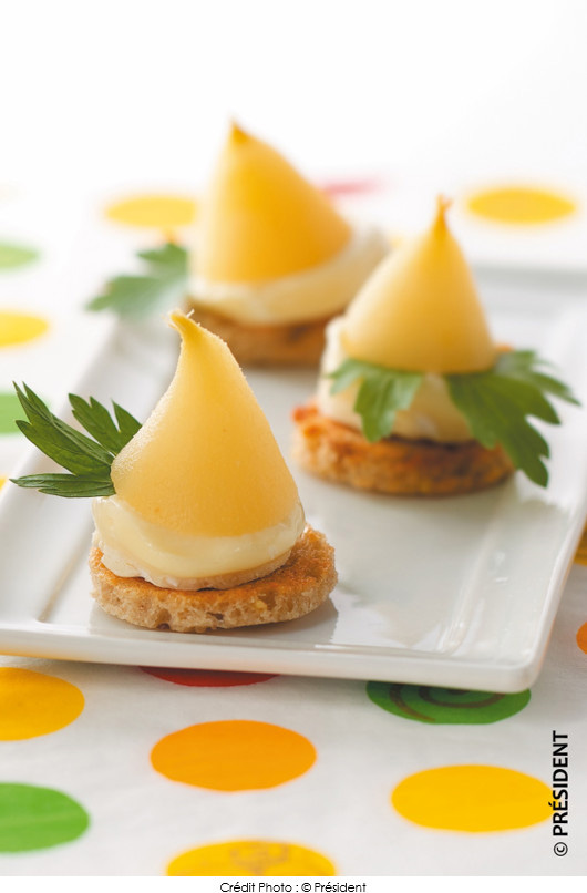 toasts-sucres-sales-de-camembert-president-aux-mini-poires