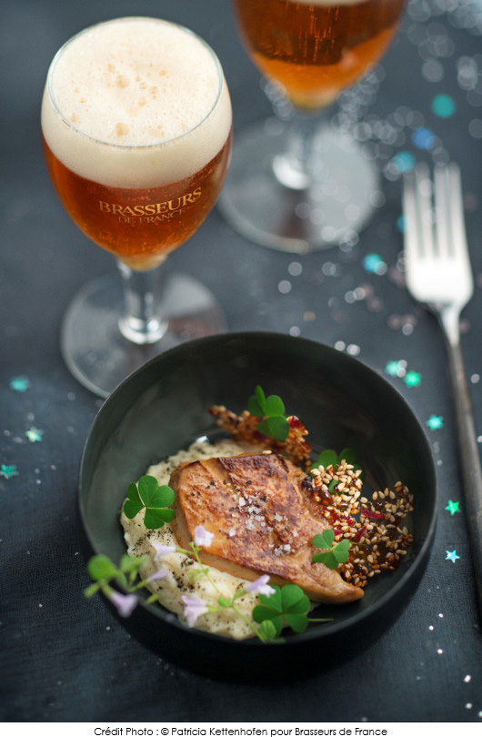 foie-gras-poele-puree-de-topinambour-tuile-au-sesame