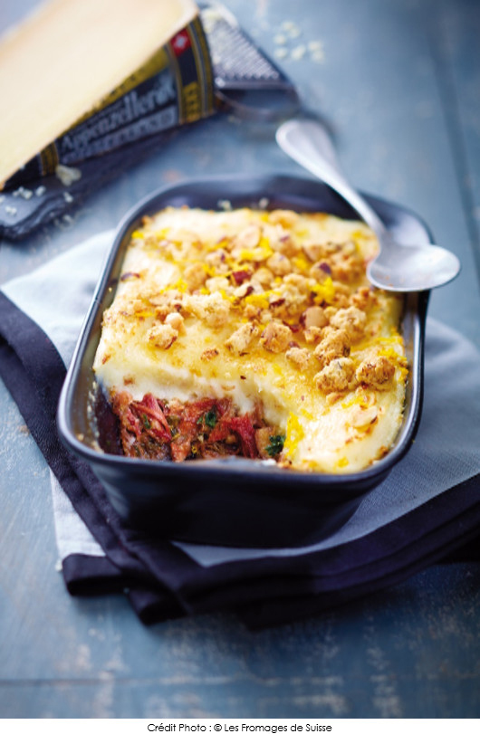 parmentier-de-confit-de-canard-aux-marrons-et-orange-crumble-dappenzeller-et-noisettes-concassees