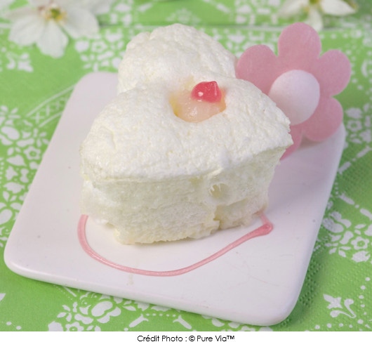 meringue-en-chantilly-a-la-rose-coeur-de-litchi