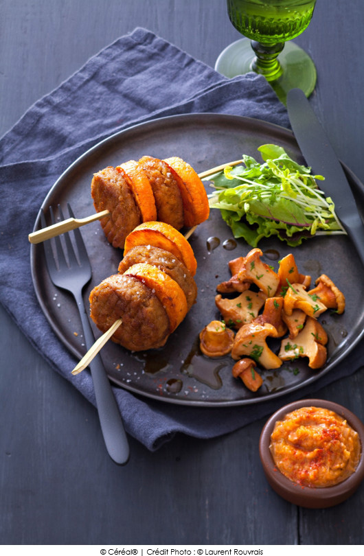 brochette-steak-frite-ketchup-doignons