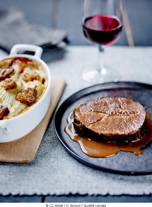 paleron-de-boeuf-de-chalosse-braise-au-vin-de-tursan-gratin-de-cardon-a-la-moelle
