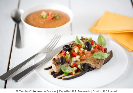 grillade-de-thon-fraicheur-de-gaspacho
