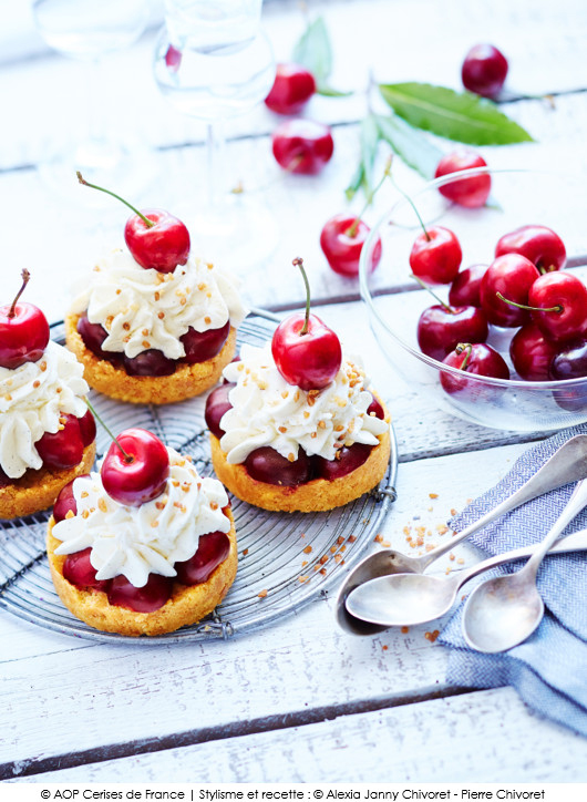 tartelettes-aux-cerises-et-creme-de-mascarpone