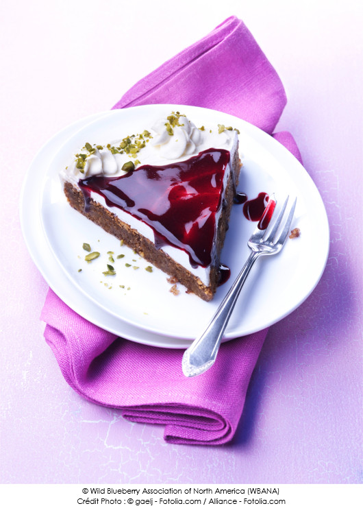 tarte-aux-amandes-a-la-puree-de-myrtilles-sauvages-du-canada