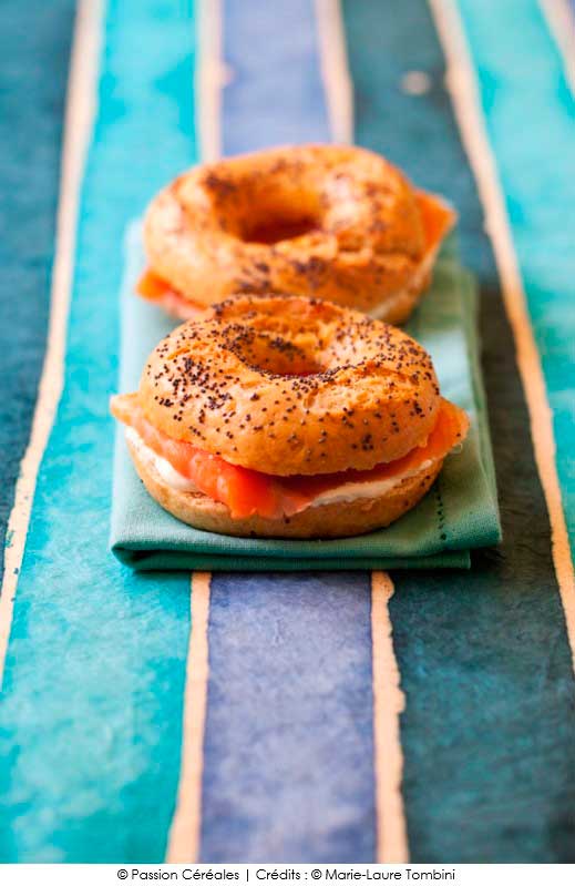 bagels_au_saumon_fume_et_a_la_creme-copyright-passion-cereales-marie-laure-tombini