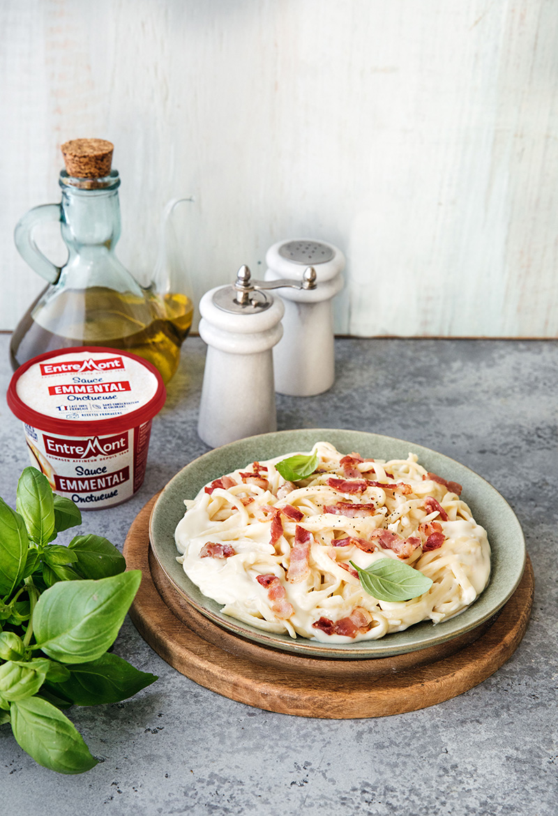 Carbonara sauce Emmental