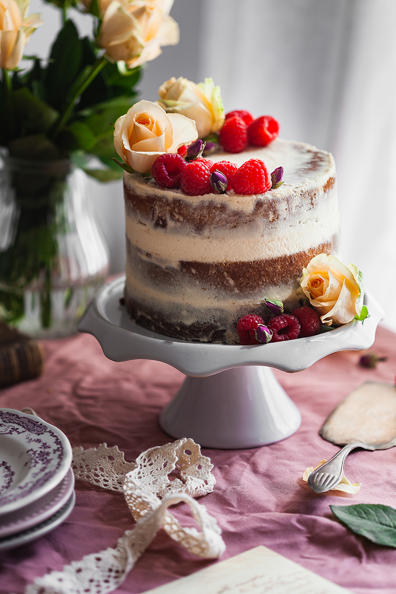 Naked cake thé rose jasmin framboises