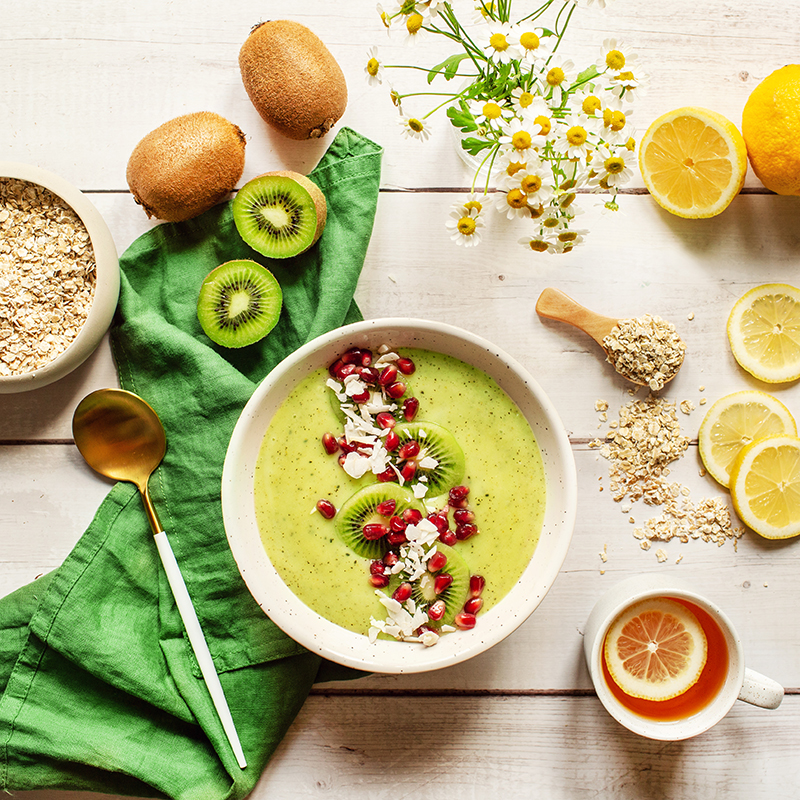 Smoothie bowl citron kiwi 
