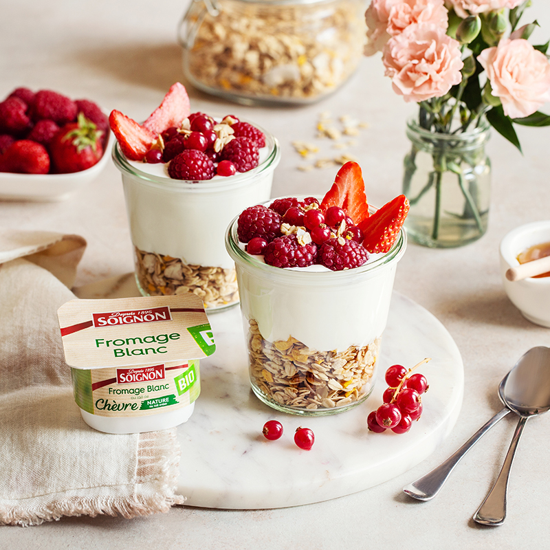 Verrine granola, fromage blanc Bio fruits rouges