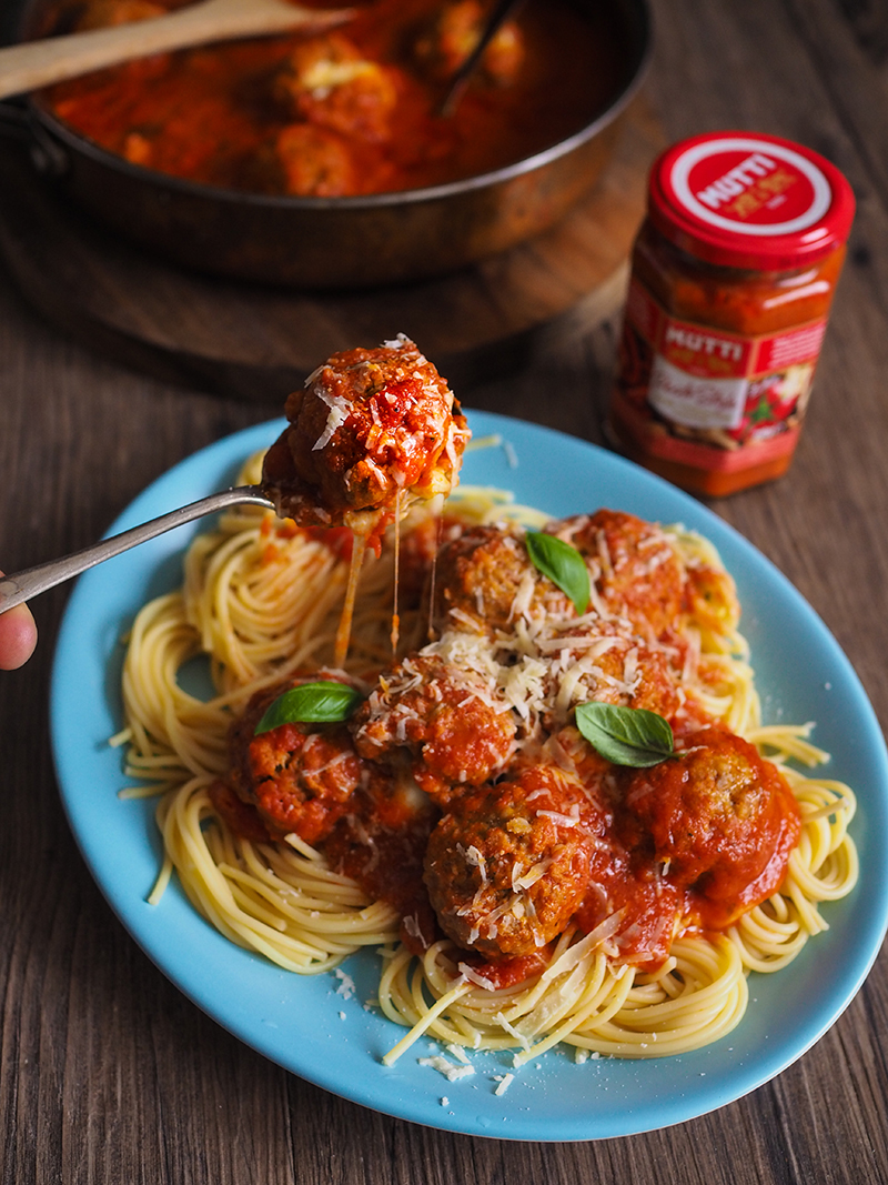 Boulettes de viande Pesto tomates rouges