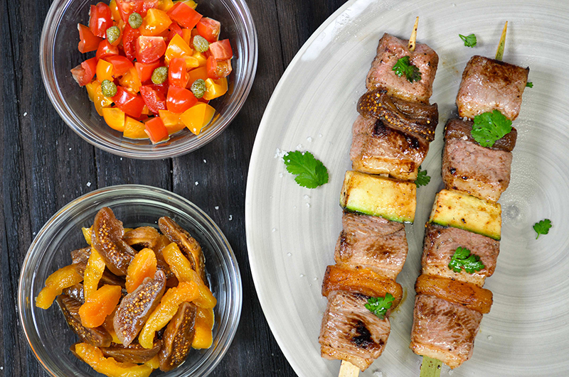 Brochette filet de canard Bio, courgettes, figues abricots
