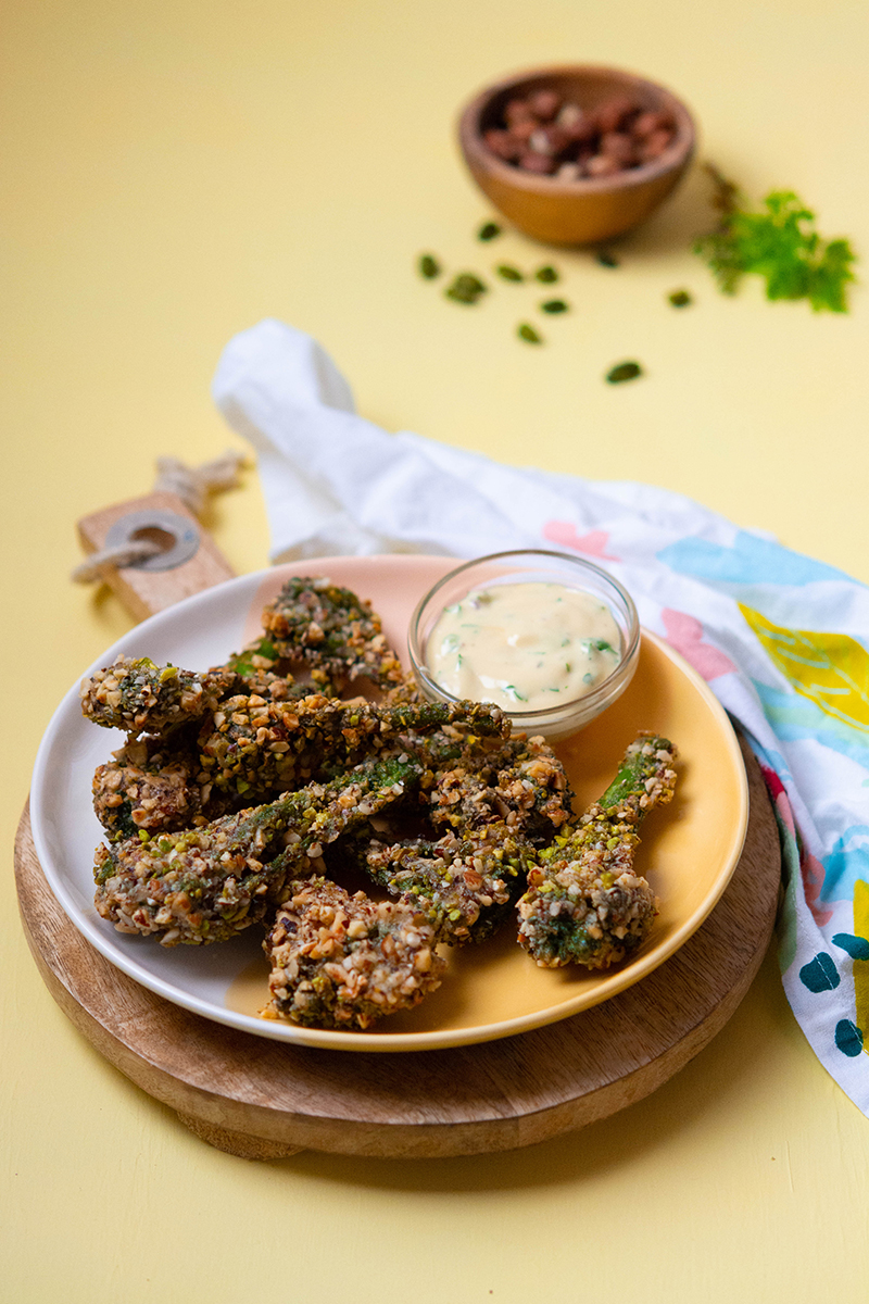 Croquettes de bimis noisettes pistaches, mayonnaise aux herbes