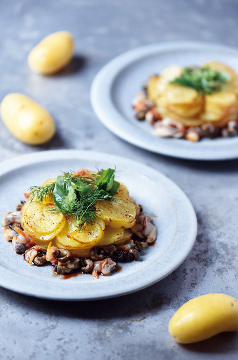 Gâteaux de Celtiane coquillages sautés gingembre herbes