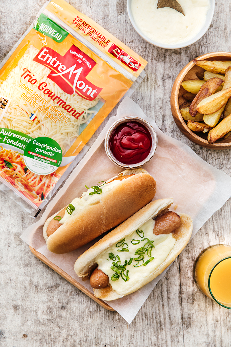Hot Dog, confit d’oignon crème de Trio Gourmand Entremont