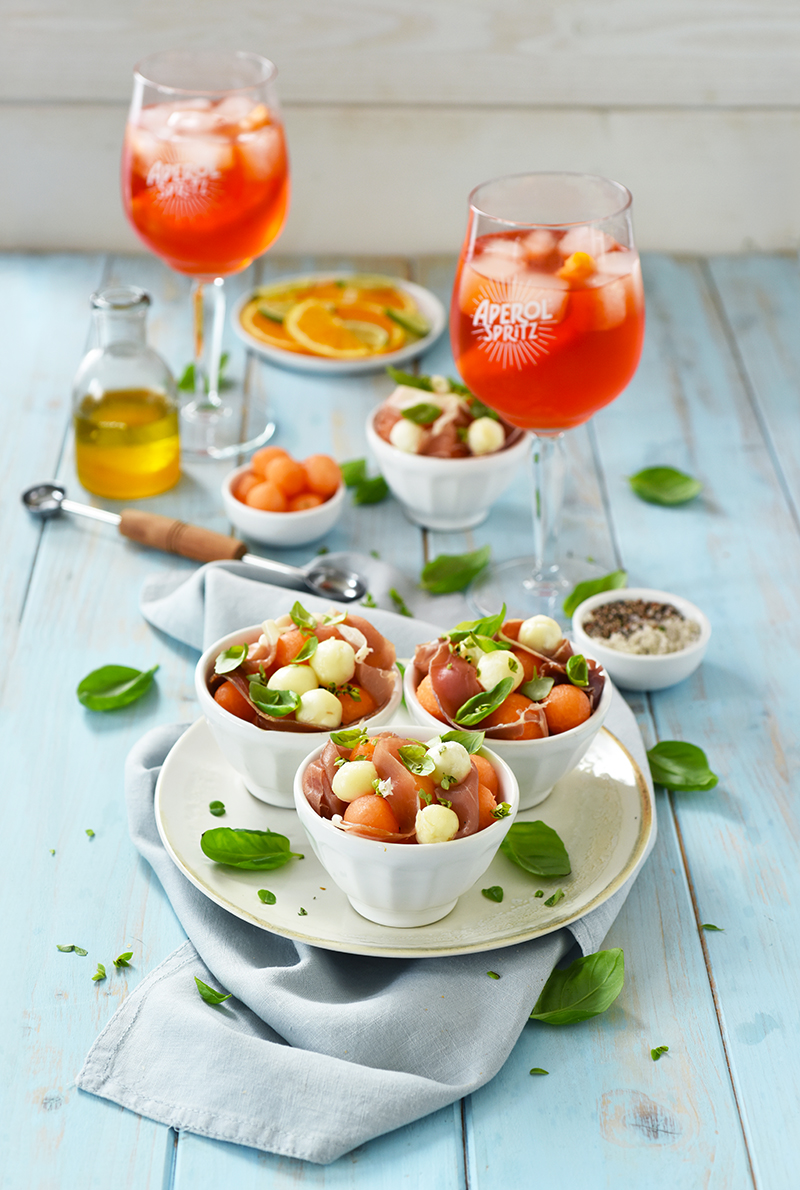 Salade billes de melon fromage de chèvre jambon de montagne