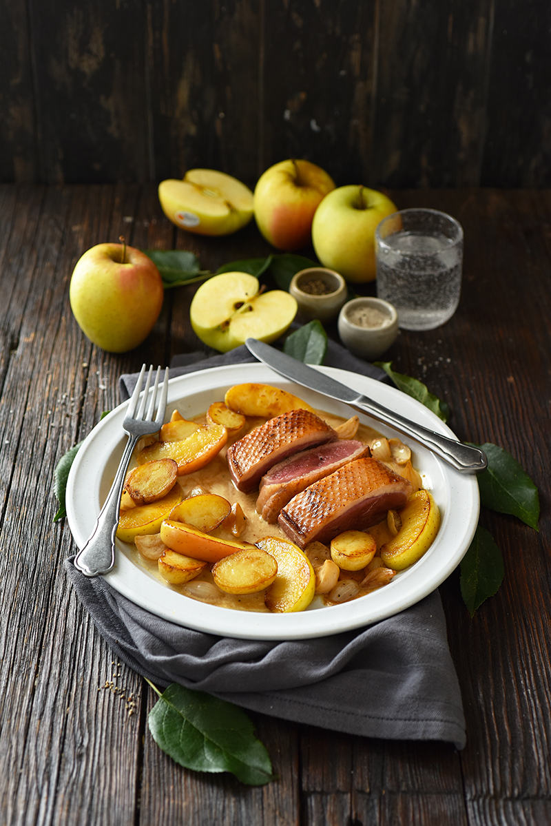 Canard Pomme du Limousin AOP rôtie, sauce cidre