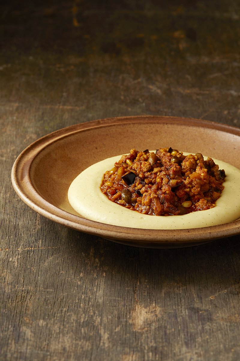 Mijoté de veau haché pistaches et pignons, purée vanille