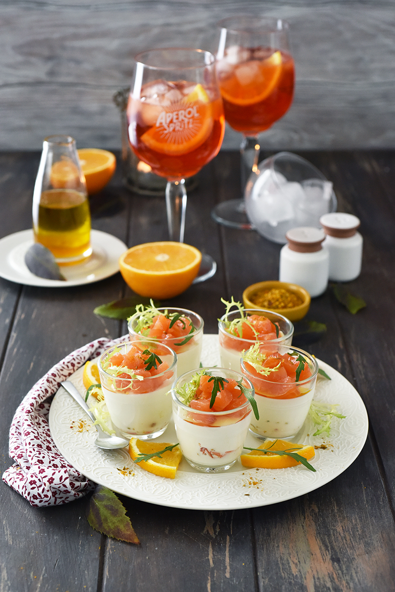 Mini panna cotta apéritive au saumon fumé, gambas 