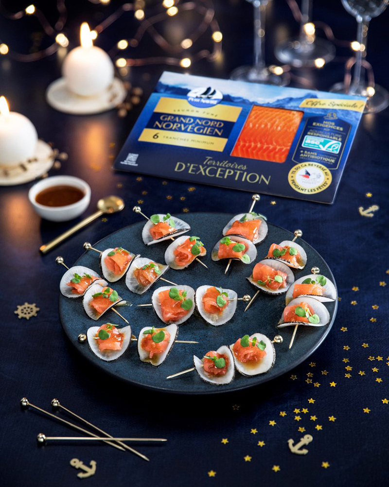 Bouchée croquante de radis saumon fumé, caramel d’agrumes au miso
