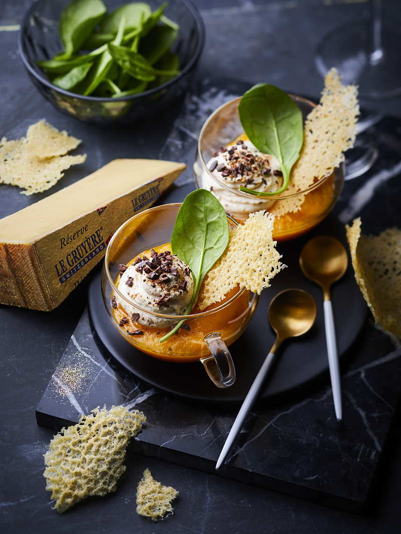 Verrines de butternut, chantilly Foie Gras chips de Gruyère AOP Suisse