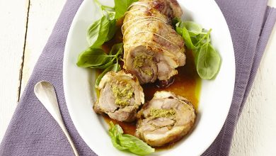 Épaule de chevreau roulée au pesto