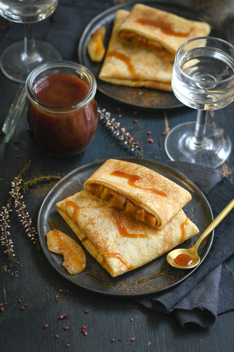 Pannequets pommes confites au miel cannelle