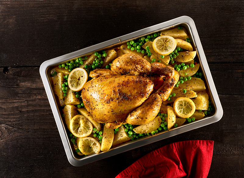 Poulet rôti au citron, pommes de terre petits pois