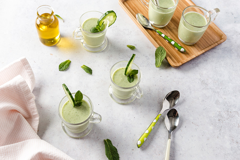 Soupe glacée concombre menthe à l’huile d’olive de Nîmes AOP