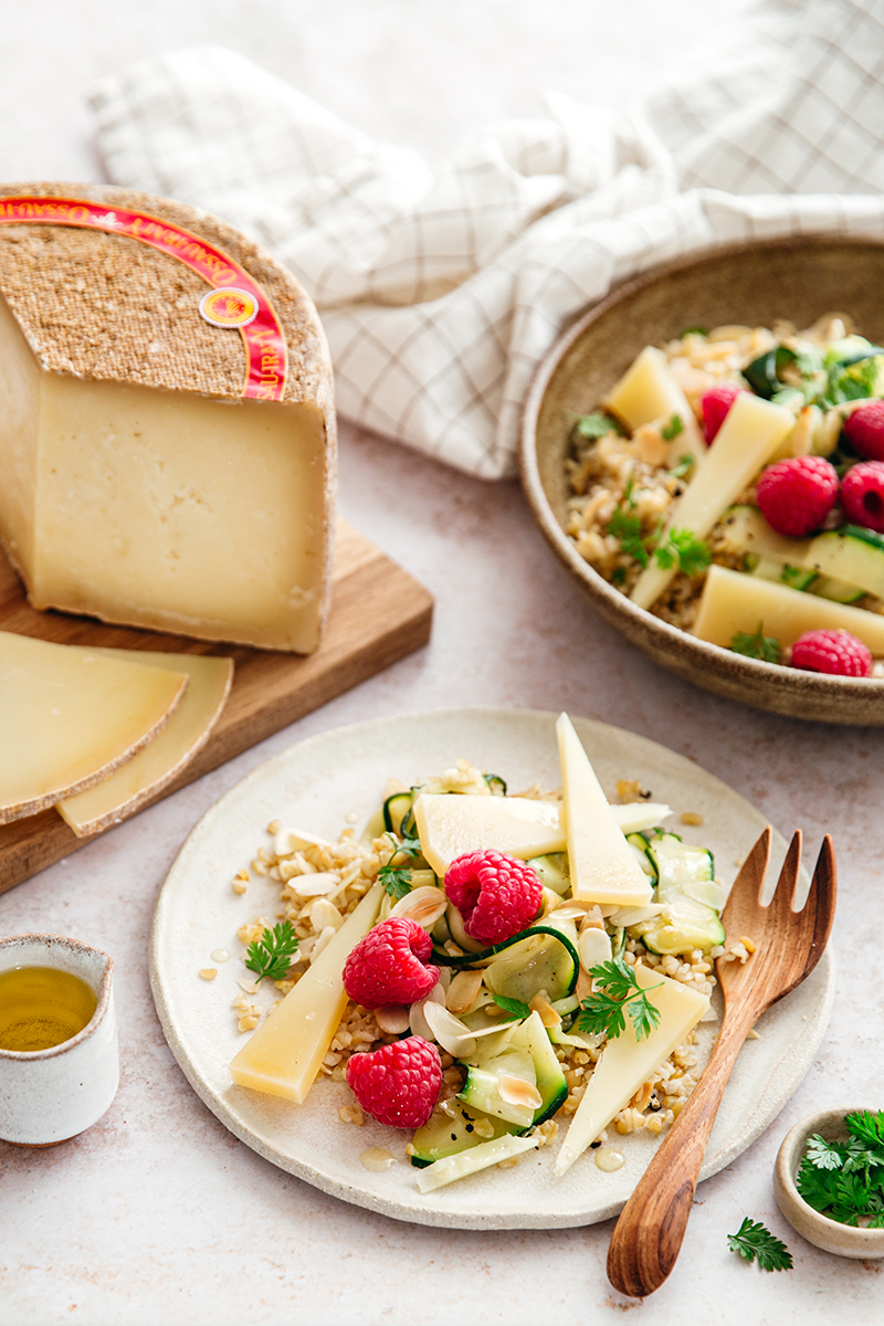 Salade de boulghour courgettes, framboises Ossau-Iraty