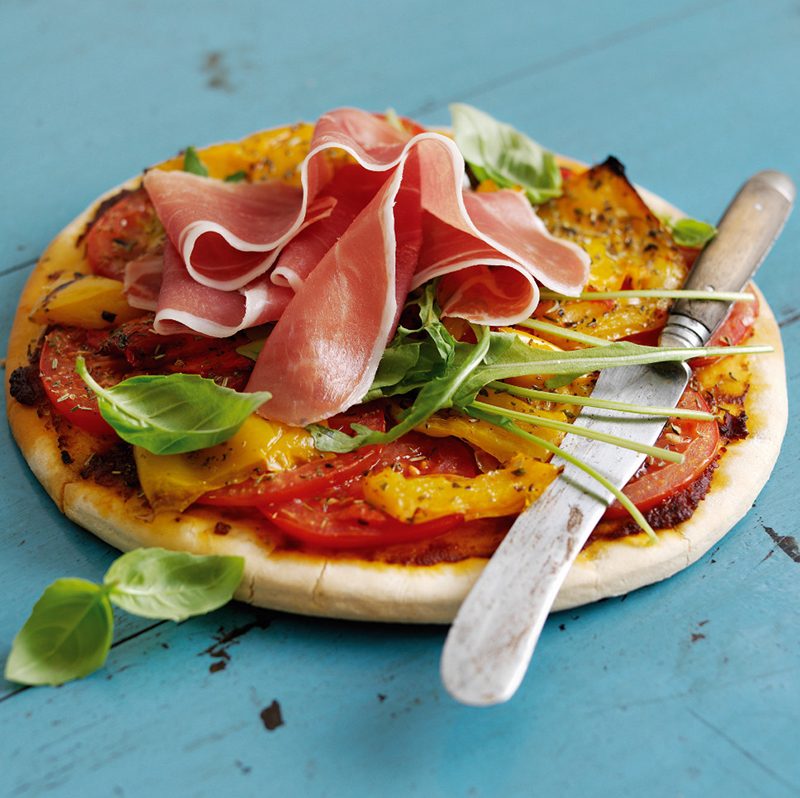 Pizza jambon de Parme et poivrons grillés