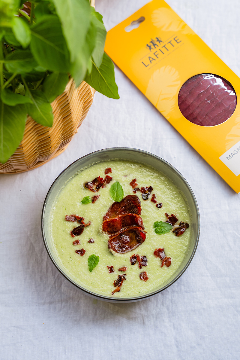 Gaspacho vert chips de Magret Fumé