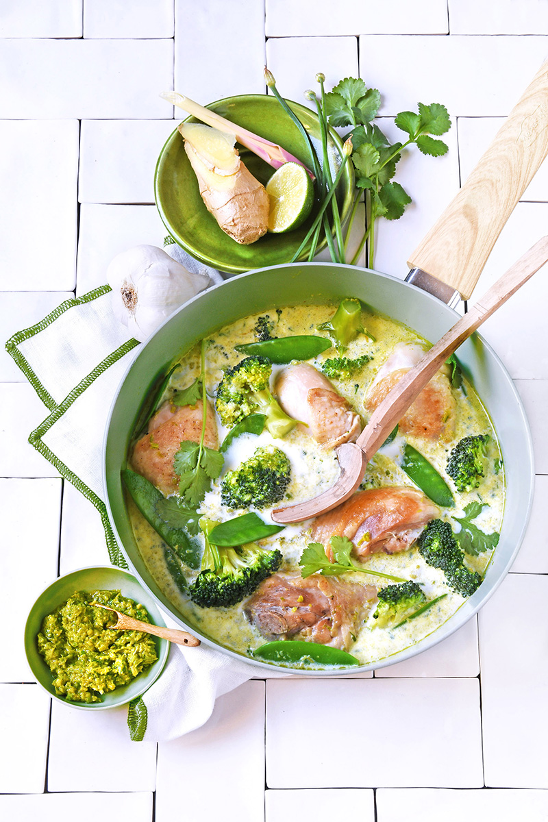 Poulet lait parfumé curry vert 