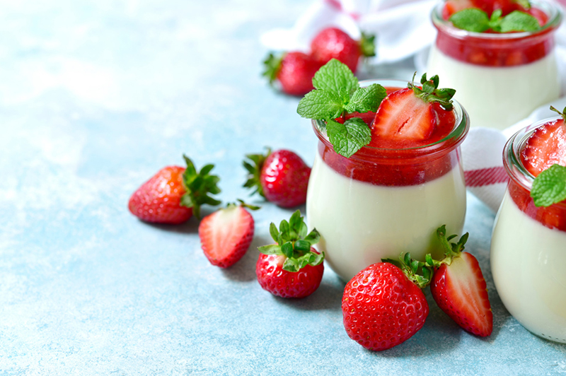 Panna cotta vanille compotée de fraises