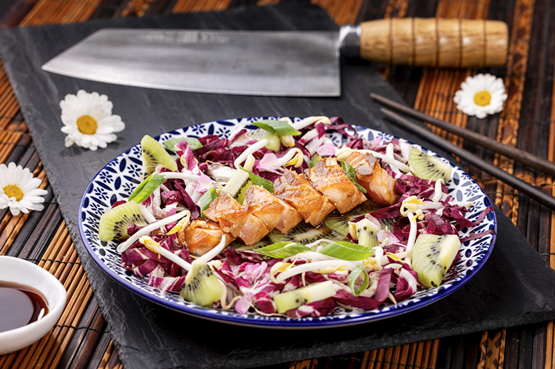 Tataki truite des Pyrénées salade thaï kiwi