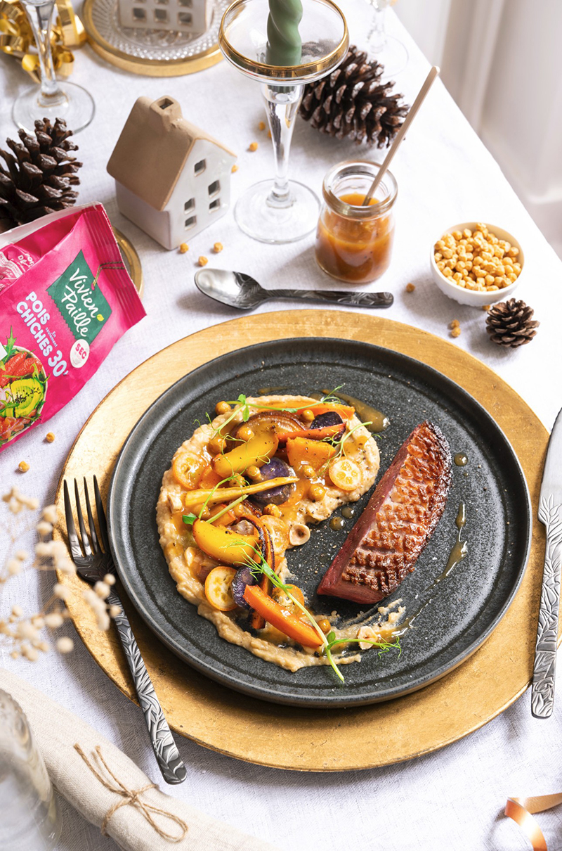 Magret de canard agrumes, houmous tiède légumes rôtis