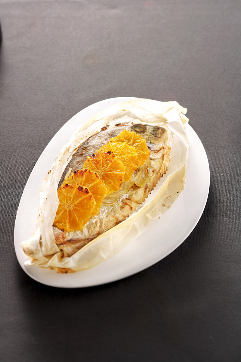 Dorade grise fenouil orange en papillote