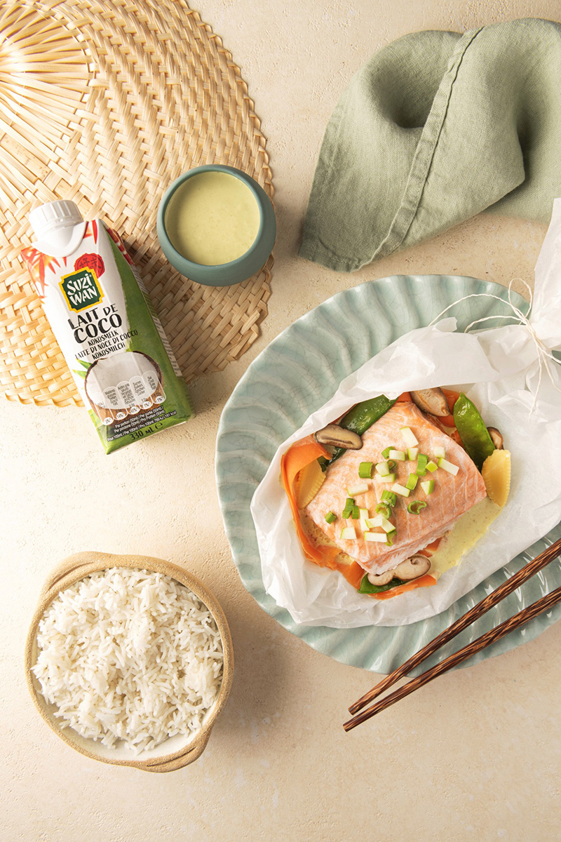 Papillotes de saumon lait de coco légumes croquants
