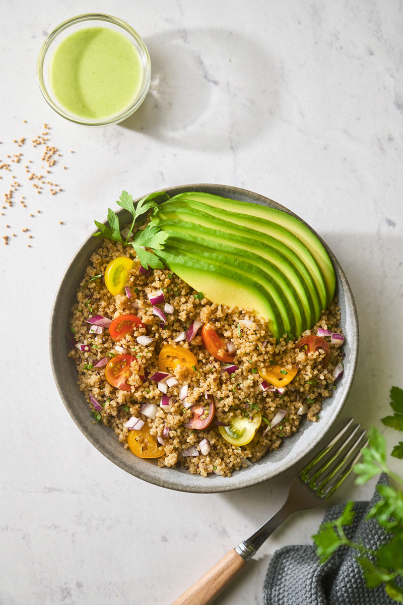 Salade quinoa à l’avocat sucré-salé