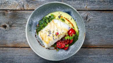 Filet de Skrei, crème pommes de terre, sauce coriandre citron vert