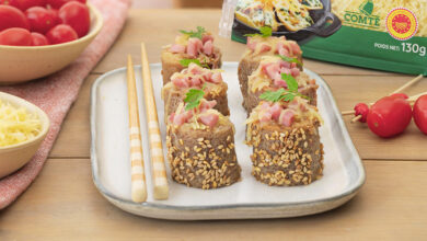 Rouleaux de crêpes sarrasin Râpé Comté Entremont, jambon ciboulette