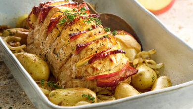 Rôti de veau Orloff pommes, oignons caramélisés lard fumé