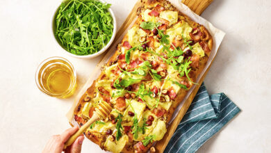 Pinsa Brie et bacon base crème-moutarde