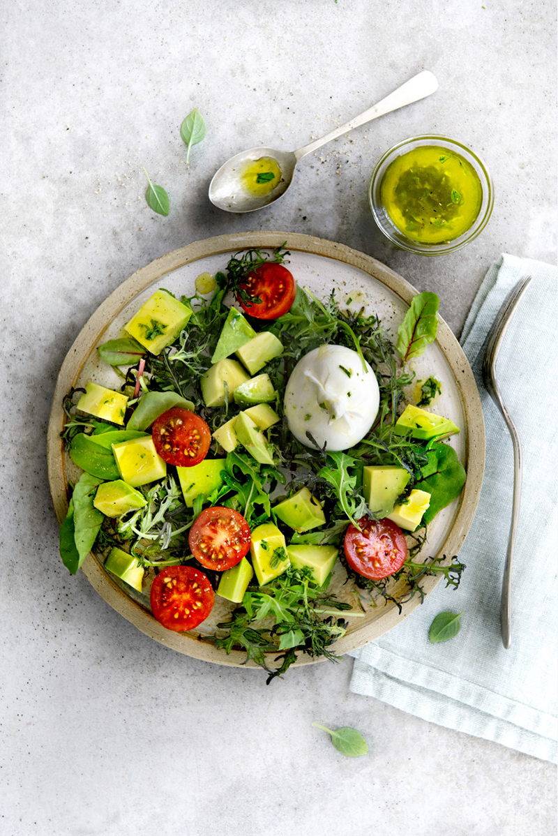 Salade verte avocat mini burrata